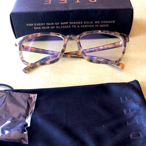 DIFF Blue Light Computer Glasses - Picture 7 of 10